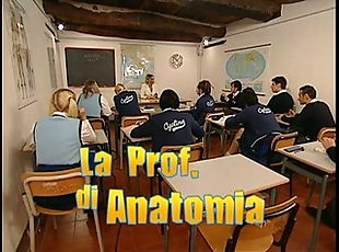 La prof. di Anatomia (full video)