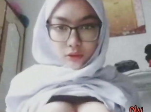 Charming asian hijab girl show big tits on webcam
