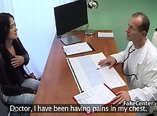 Teen patient enjoys fucking doctor
