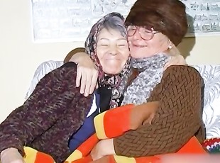 Granny lesbians playing with natural tits and masturbating hairy pussy with dildo