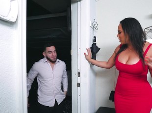 Carmela Clutch and Camila Cortez seduce one guy and have a 3-way
