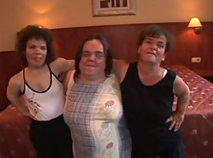 3 Homely Hairy Midget Grannies Please Each Others Pussies